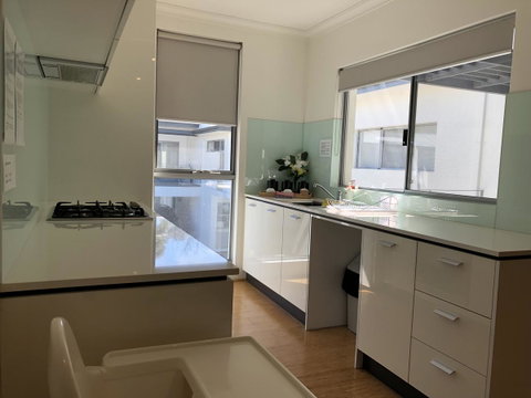 Gerring Court With Free 1 Car Bay Parking - Accommodation Tasmania 11