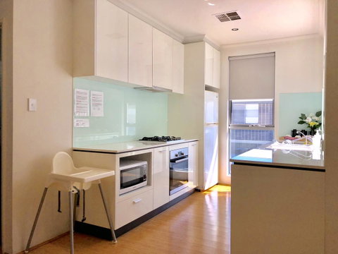 Gerring Court With Free 1 Car Bay Parking - Accommodation Tasmania 9
