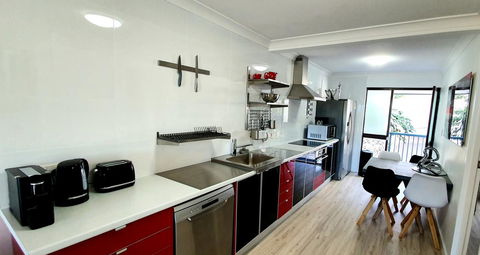 West Beach Lagoon 211 â€“ Great Views - Accommodation Tasmania 3