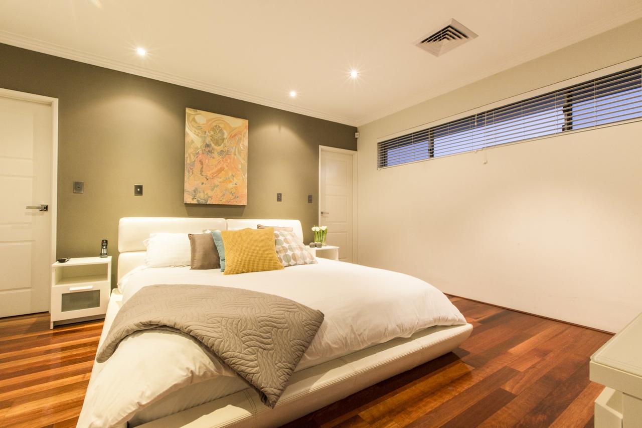 Ardross WA Accommodation Tasmania