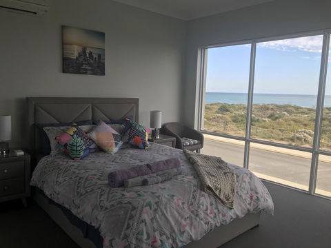 Beach House At SeaScapes.. - Accommodation Tasmania 6