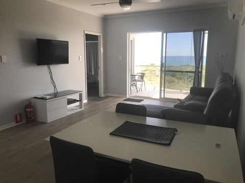 Beach House At SeaScapes.. - Accommodation Tasmania 20