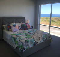 Beach House at SeaScapes.. - Accommodation Tasmania