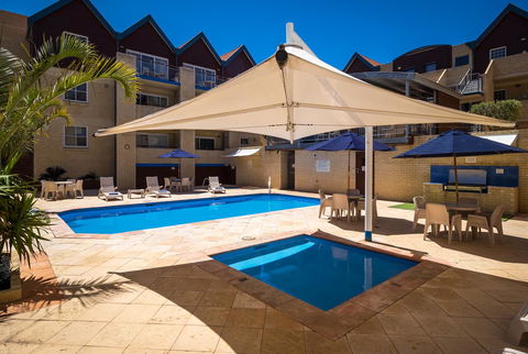 Hillarys Harbour Resort - Accommodation Tasmania 2