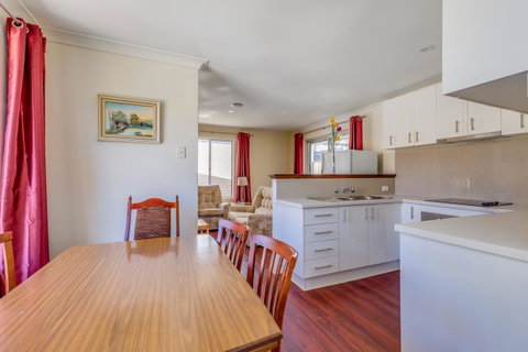 Brilliant, Neat, Convenient, Family-friendly House - Accommodation Tasmania 3