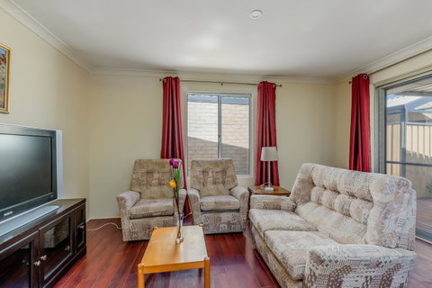 Brilliant, Neat, Convenient, Family-friendly House - Accommodation Tasmania 6