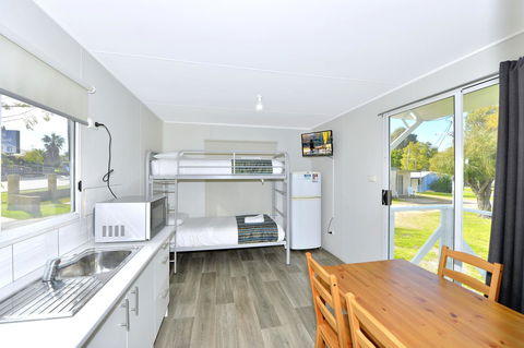 Mandurah Coastal Holiday Park - Accommodation Tasmania 17