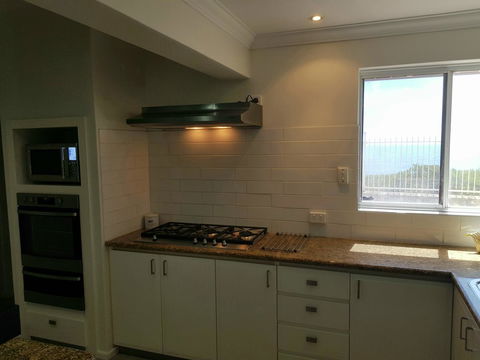Caravel Beach House Mandurah - Accommodation Tasmania 5