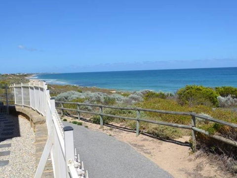 Caravel Beach House Mandurah - Accommodation Tasmania 34