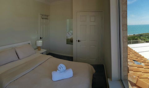 Caravel Beach House Mandurah - Accommodation Tasmania 4