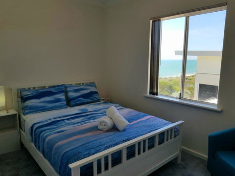 Caravel Beach House Mandurah - Accommodation Tasmania 3