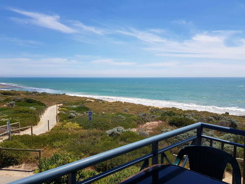 Caravel Beach House Mandurah - Accommodation Tasmania 8