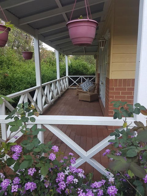 Two Sisters Chalets - Accommodation Tasmania 10