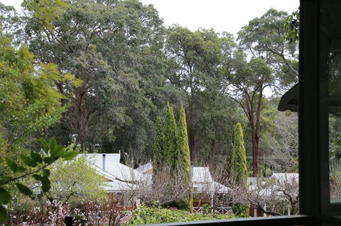 Two Sisters Chalets - Accommodation Tasmania 18