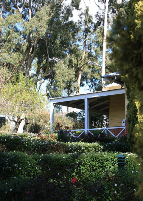Two Sisters Chalets - Accommodation Tasmania 23