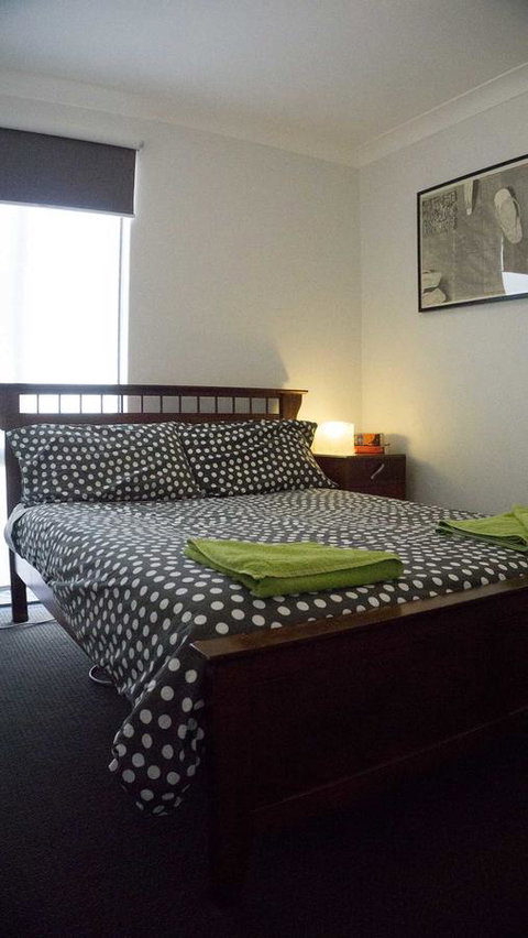 Relax, Bright & Airy Garden Villa - Accommodation Tasmania 17