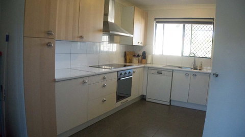 Relax, Bright & Airy Garden Villa - Accommodation Tasmania 35