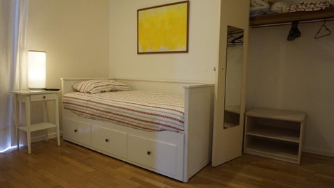 Relax, Bright & Airy Garden Villa - Accommodation Tasmania 9