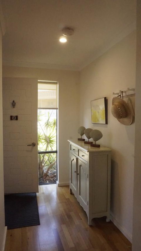 Relax, Bright & Airy Garden Villa - Accommodation Tasmania 36