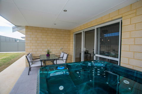 Indian Ocean Retreat - Accommodation Tasmania 12
