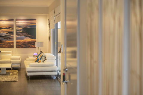 Magnificent Beach Retreat - Accommodation Tasmania 25