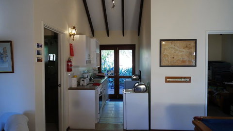 Eleebana Guest House - Accommodation Tasmania 22