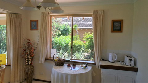 Eleebana Guest House - Accommodation Tasmania 28