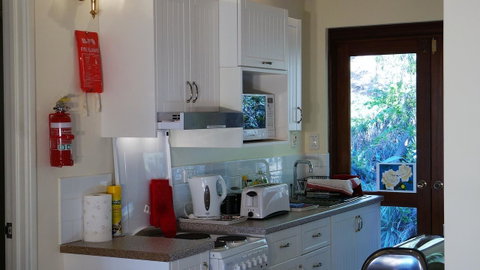 Eleebana Guest House - Accommodation Tasmania 26