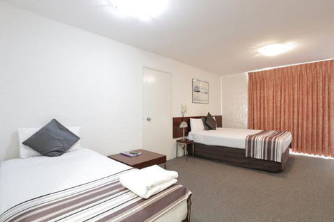 Atrium Hotel Mandurah - Accommodation Tasmania 1