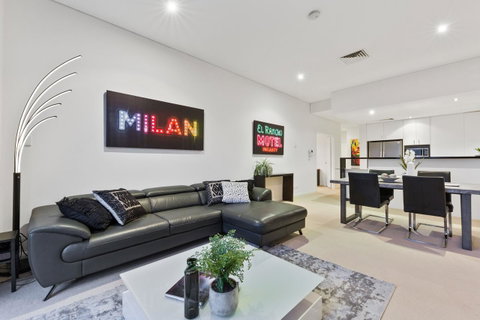 The Executive Penthouse - Accommodation Tasmania 2