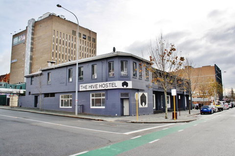 The Hive Hostel - Traveler Friendly, Passport Only - Accommodation Tasmania 38