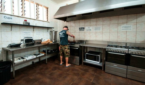 The Hive Hostel - Traveler Friendly, Passport Only - Accommodation Tasmania 9