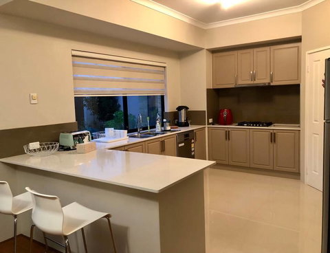 Highgate Modern Home (4 Mins To Perth City) - Accommodation Tasmania 4