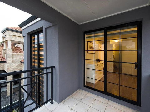 Highgate Modern Home (4 Mins To Perth City) - Accommodation Tasmania 0