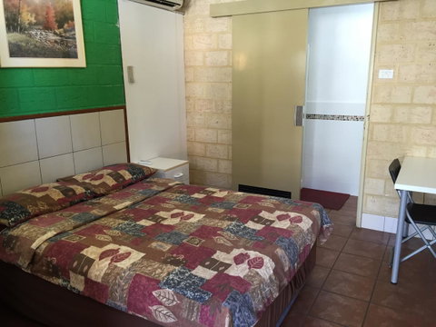 Hay Street Traveller\'s Inn - Accommodation Tasmania 17