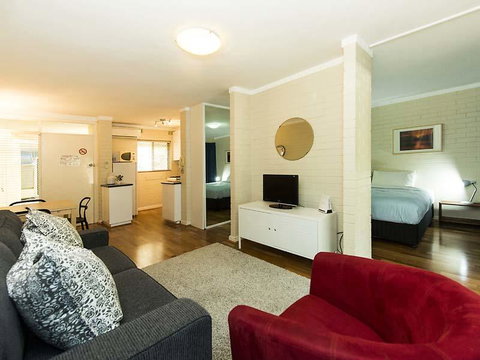 Rosalie 13 - Accommodation Tasmania 9