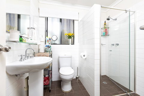 Como Executive Apartment - Accommodation Tasmania 15