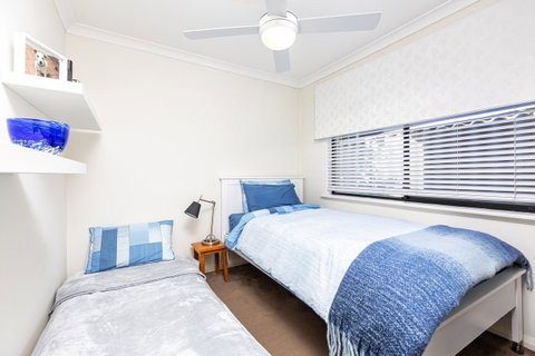 Como Executive Apartment - Accommodation Tasmania 13