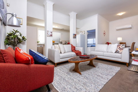 Como Executive Apartment - Accommodation Tasmania 0