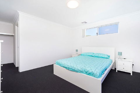 Victoria Park Town House - Accommodation Tasmania 2