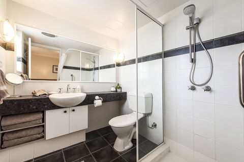 Subiaco Village 18 - Accommodation Tasmania 15