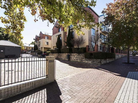 Subiaco Village 18 - Accommodation Tasmania 20
