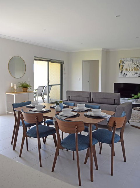 The Kingsleyâ€™s Place â€“ Piara Waters - Accommodation Tasmania 1