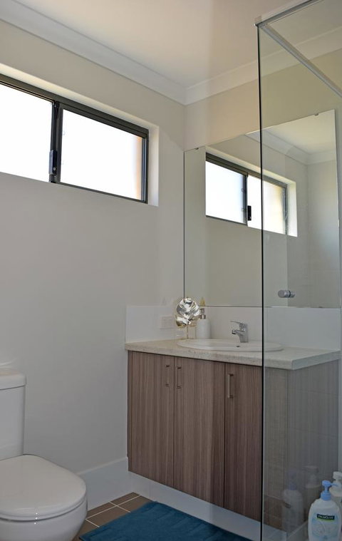 The Kingsleyâ€™s Place â€“ Piara Waters - Accommodation Tasmania 10