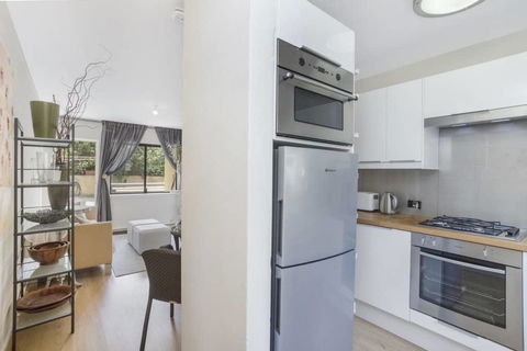Gorgeous 26 1 Bed Designer Fitout Perfect Location - Accommodation Tasmania 32