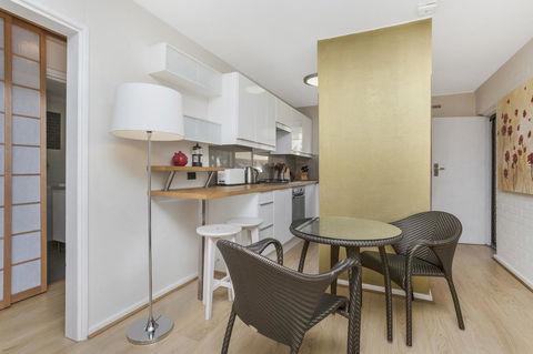 Gorgeous 26 1 Bed Designer Fitout Perfect Location - Accommodation Tasmania 12