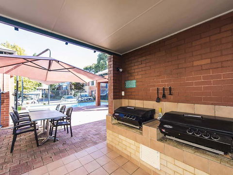 Subiaco Village 28 - Accommodation Tasmania 23