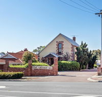 100 on South Callan Apartments - Accommodation Tasmania