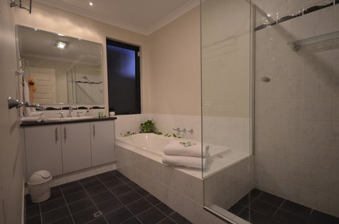 Ellard Bed & Breakfast - Accommodation Tasmania 12