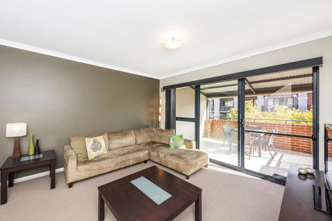 Subiaco Emporium Apartment - Accommodation Tasmania 13